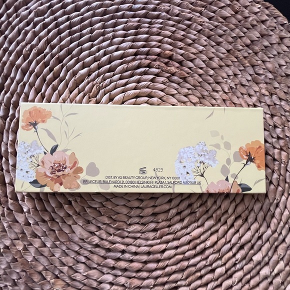 Laura Geller Wildflower Wishes Palette - Yellow and Orange Design- Brand new - Picture 2 of 5